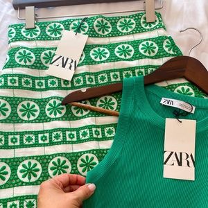 Zara (2 pcs) Linen Blend Skirt Green/white & Ribbed Top 💚